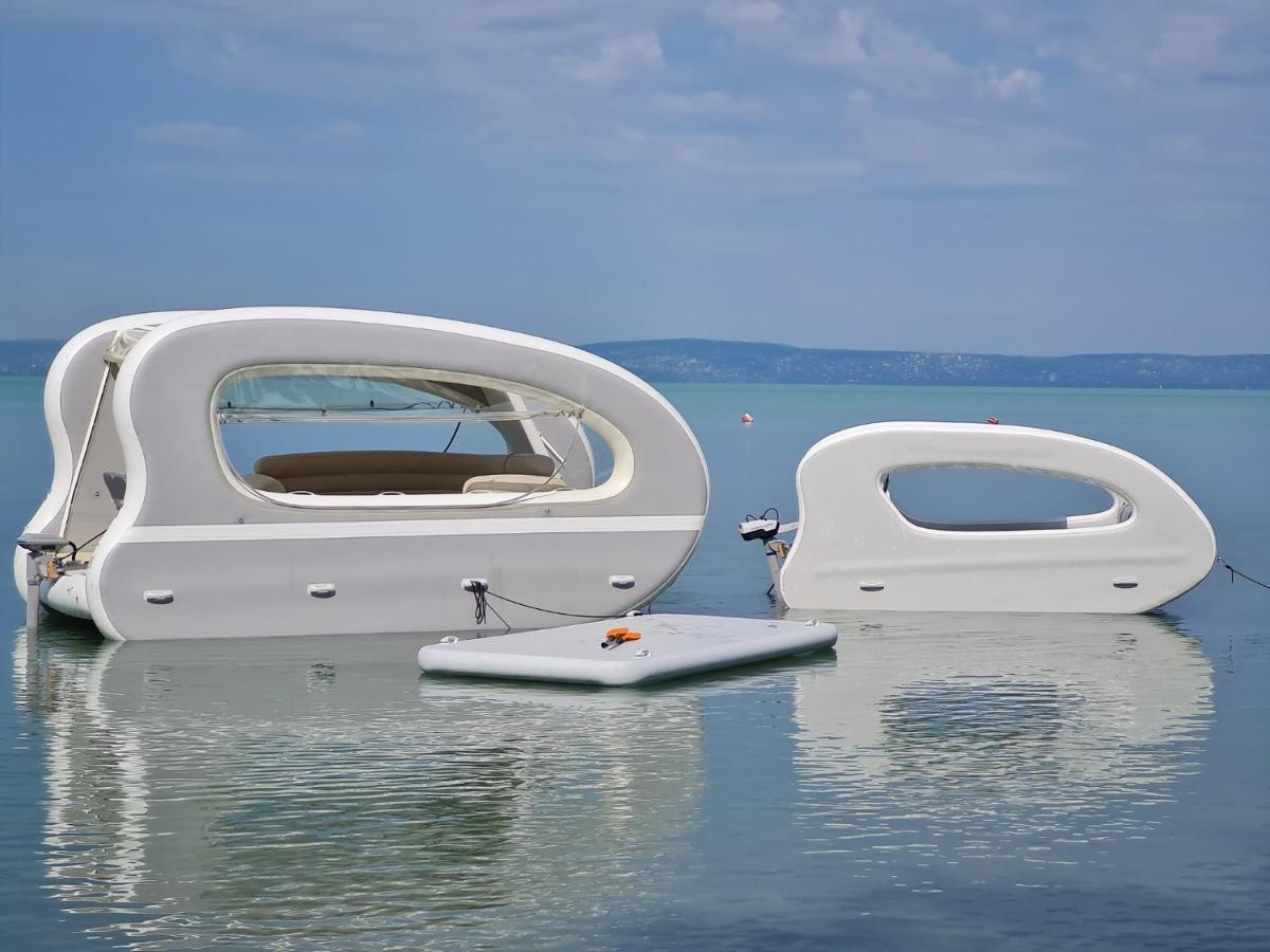 Royal Mediterran Siófok Exteriör bild