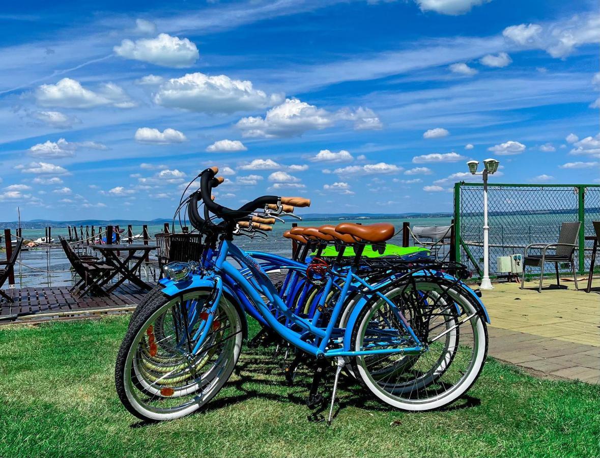 Royal Mediterran Siófok Exteriör bild