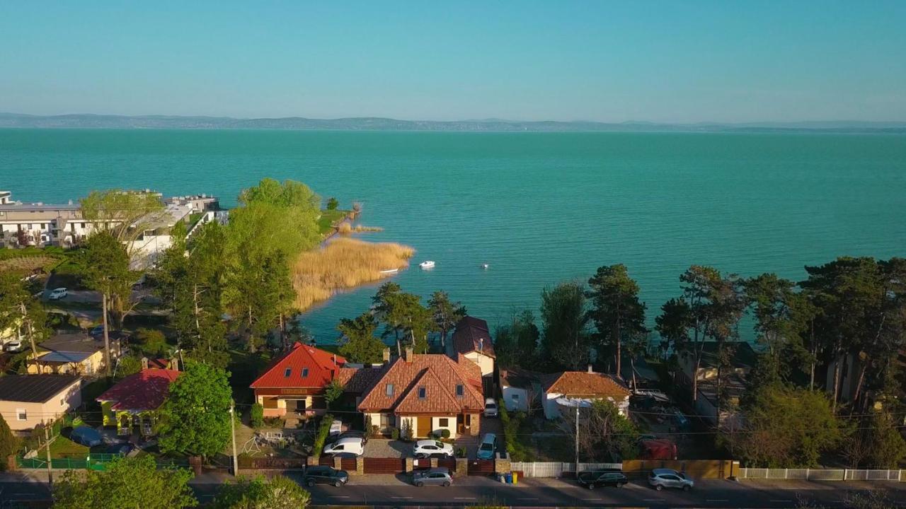 Royal Mediterran Siófok Exteriör bild